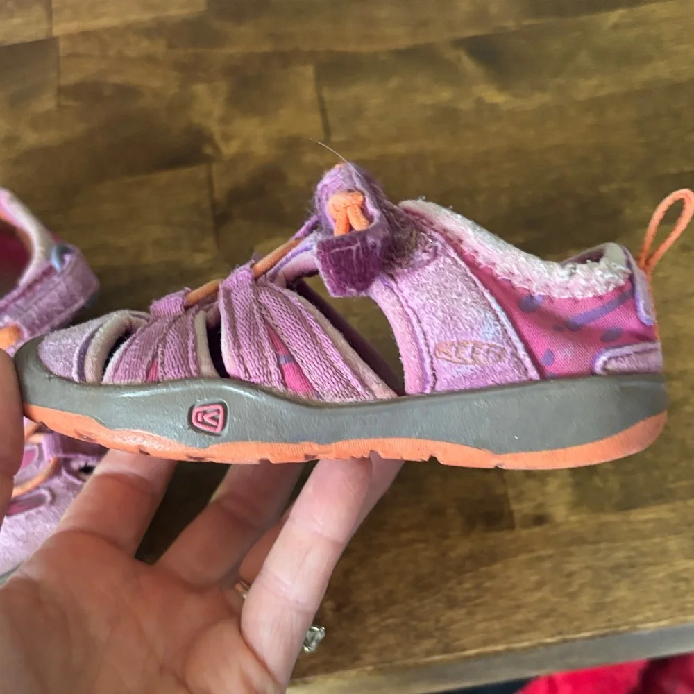 Keen durable closed